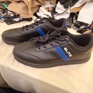 Size 9 Elite Bowling Shoes Feather Light Universal Sliding Soles Very Nice